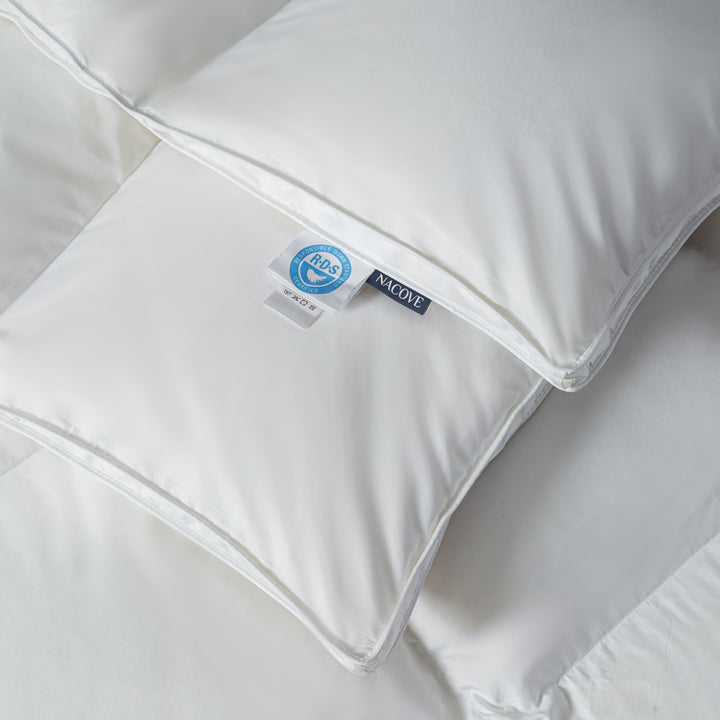 Luxuriöse Winterbettdecke aus 95 % reiner Gänsedaune
