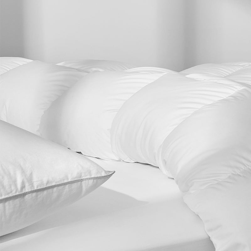 Leichte Bettdecke aus Gänsedaunen